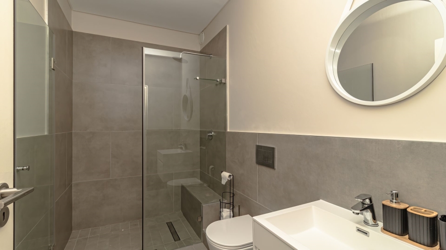 To Let 4 Bedroom Property for Rent in Sandown Western Cape